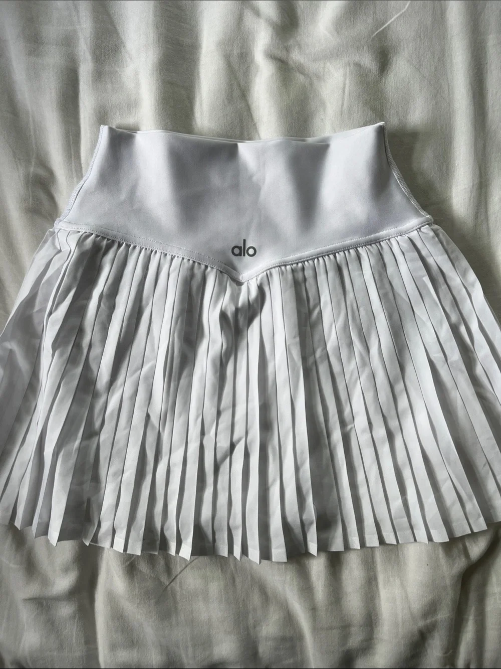 ALO Yoga White Pleated Tennis Skirt